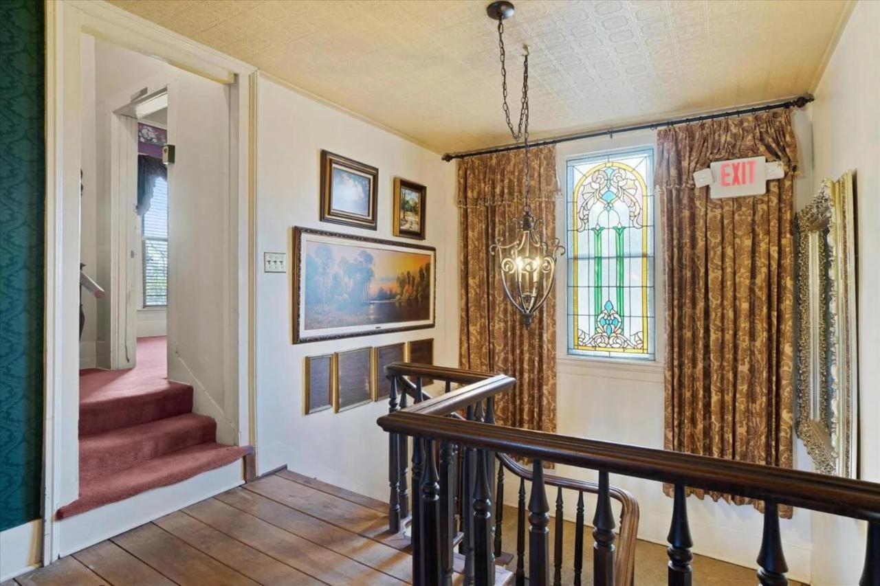 Four Winds Victorian Venue & Suites Bonham Екстер'єр фото